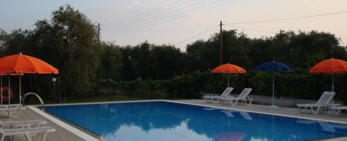 Hotel NEFELI 2* - Thassos, Grecia. - Photo 11