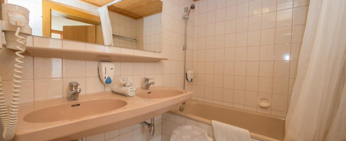 Apartamentele KRISTALL 3* - Zell am See, Austria. - Photo 10