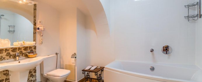 Hotel TASCHLER HAUS BPUTIQUE HOTEL 3* - Sighisoara, Romania. - Photo 16