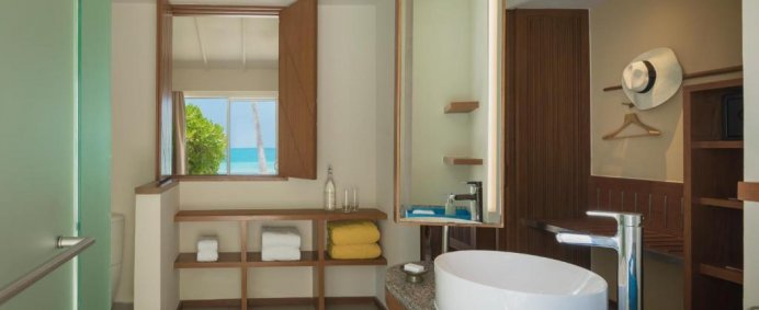 Complex CENTARA RAS FUSHI RESORT & SPA 5* DELUXE - North Male Atoll, Maldive. - Photo 17