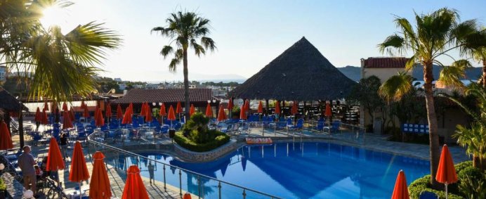 Hotel THEO 4* - Creta Chania, Grecia. - Photo 4