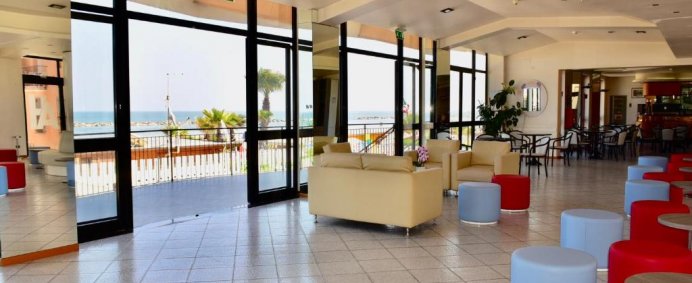 Hotel ASTORIA 3* - Coasta ADRIATICII (Pesaro), Italia. (PET FRIENDLY) - Photo 8