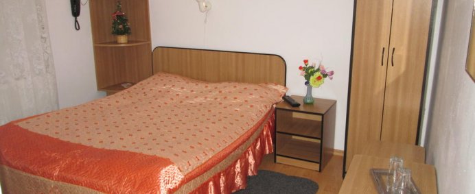 Pensiunea SELECT 3* - Busteni, Romania. - Photo 2