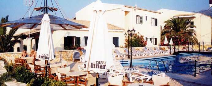 Aparthotel BEACH FRONT SALVANOS 1* - Corfu, Grecia - Photo 1